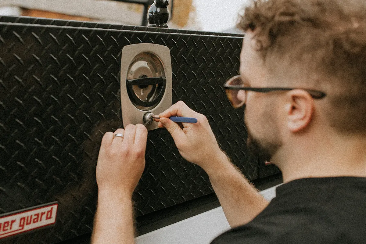 Black cat lock and key - Automotive Accessories in Calgary